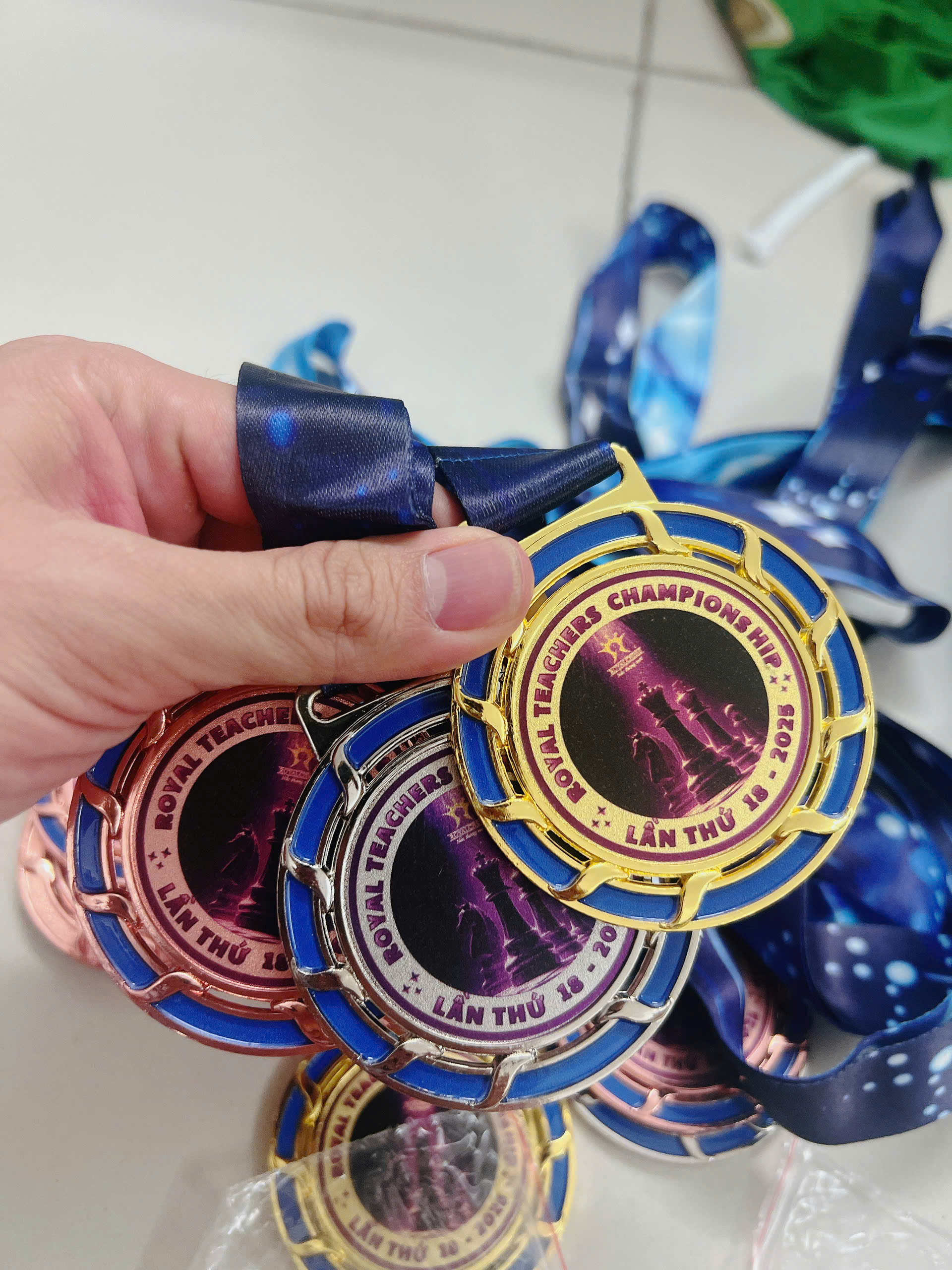 Huy Chương kim loại 03